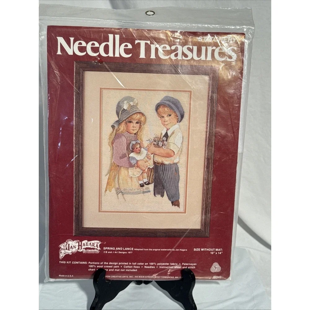 1977 Needle Treasures Spring and Lance Jan Hagara Stitchery Craft Kit 00543 NEW